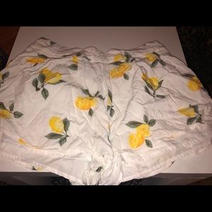 Lemon shorts